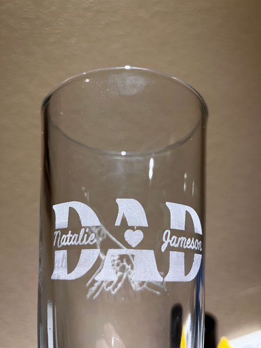 Personalized engraved pint glasses, Customize with your logo, Personalize for any occasion