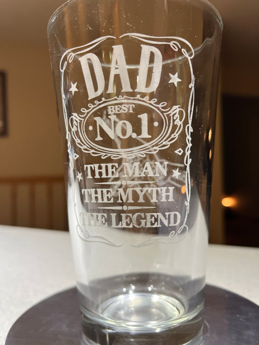 Personalized engraved pint glasses, Customize with your logo, Personalize for any occasion